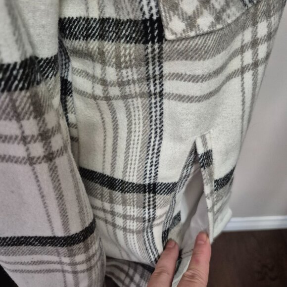 Shacket - Picture 4 of 11